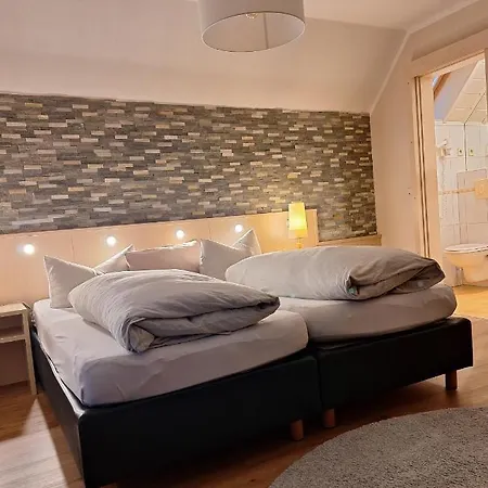 Garni Und Zur Krone Guest house