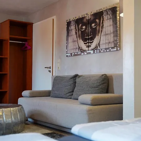 Garni Und Zur Krone Guest house