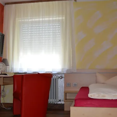 Garni Und Zur Krone Guest house