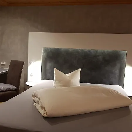 Garni Und Zur Krone Guest house