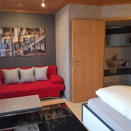 Guest house Garni Und Zur Krone 3*